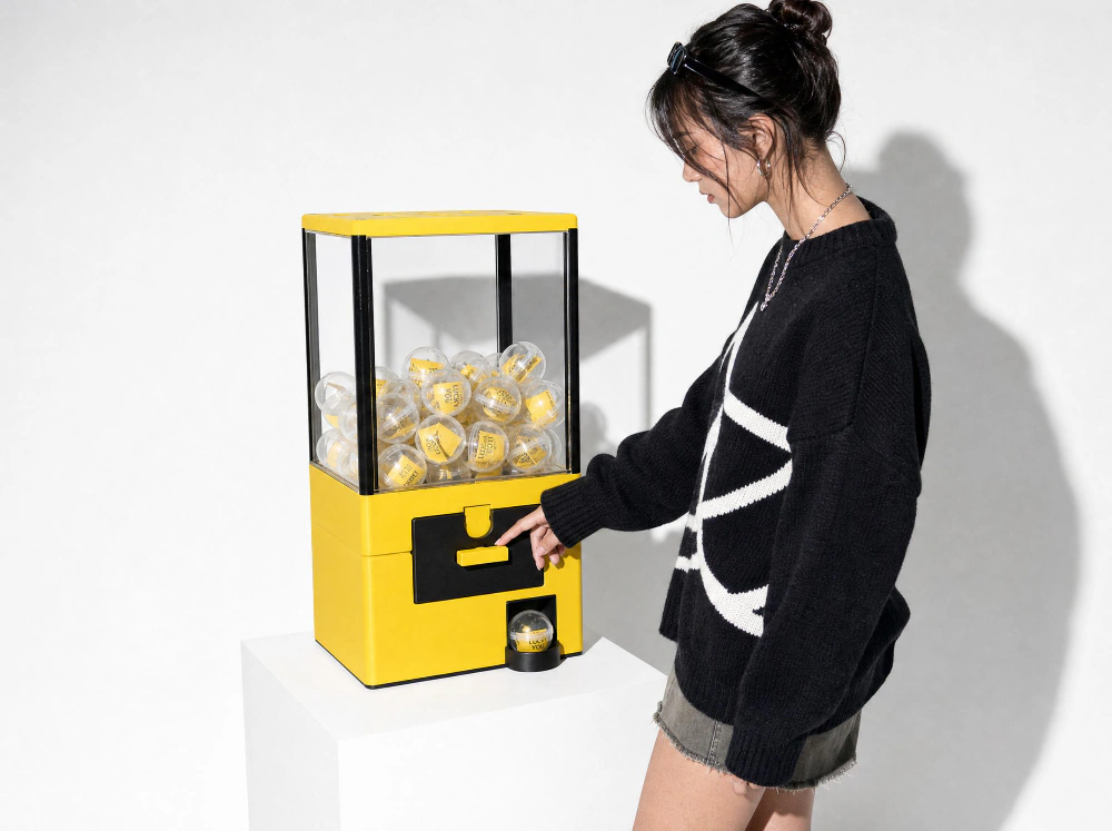 Gachapon Capsule Vending